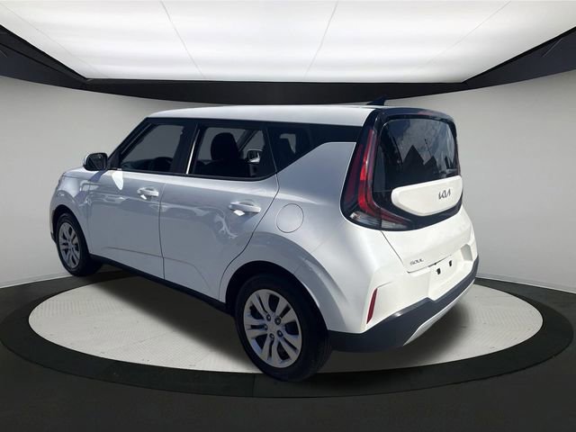 Used 2023 Kia Soul LX image 10