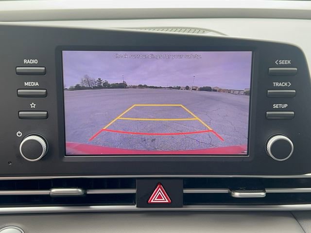 Used 2022 Hyundai Elantra Blue image 22