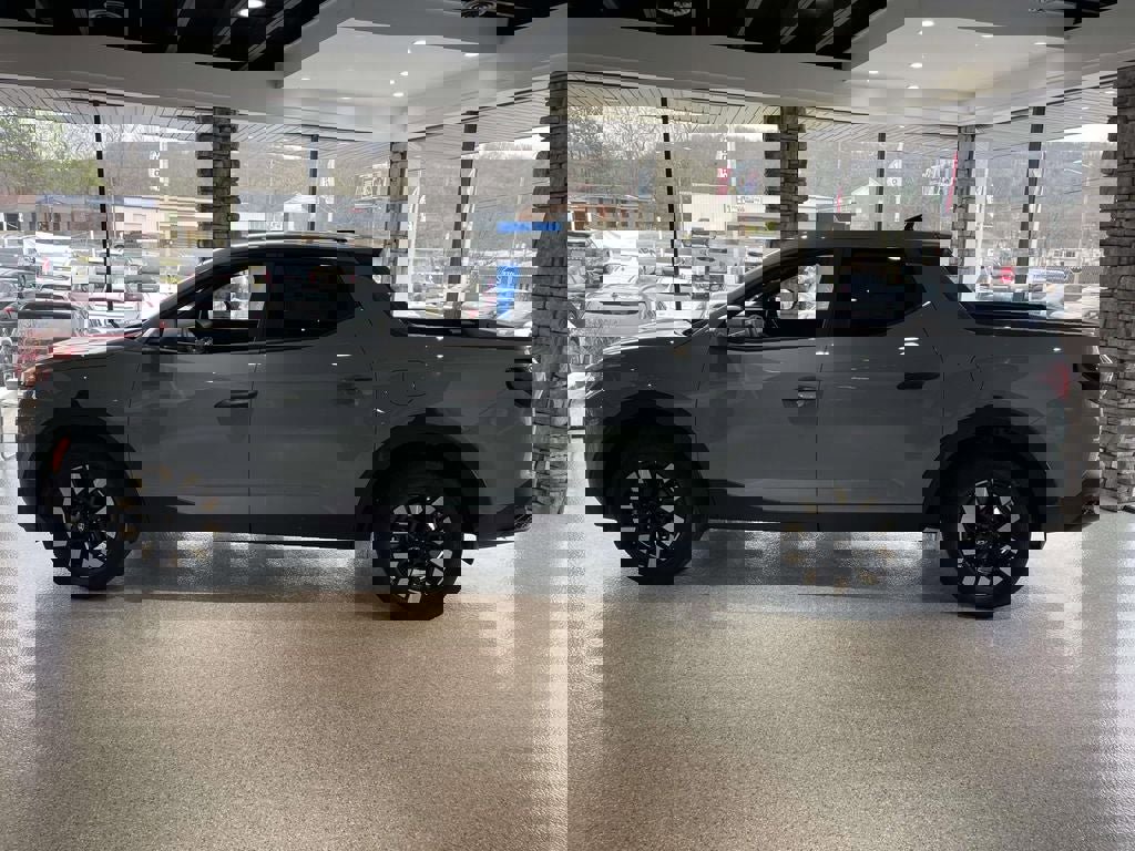 New 2026 Hyundai Santa Cruz SE image 2