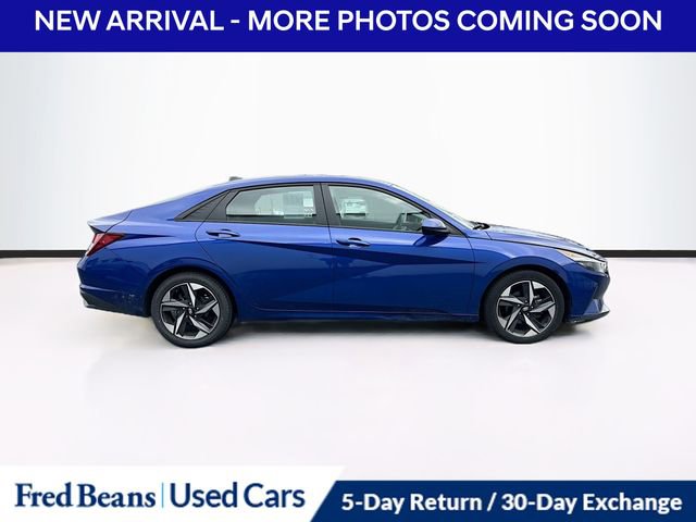 Used 2023 Hyundai Elantra SEL w/ Convenience Package image 8
