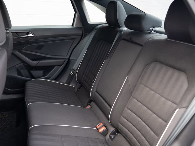 Certified 2022 Volkswagen Jetta Sport image 18