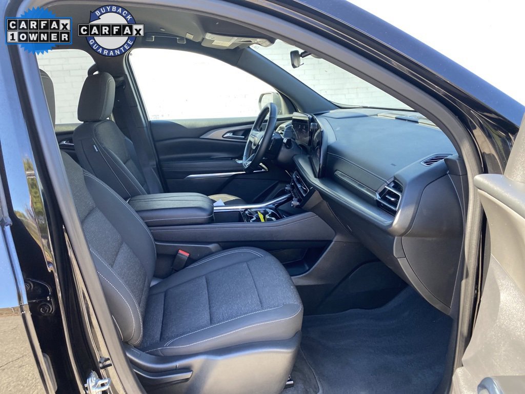 Used 2025 Chevrolet Traverse LT image 15