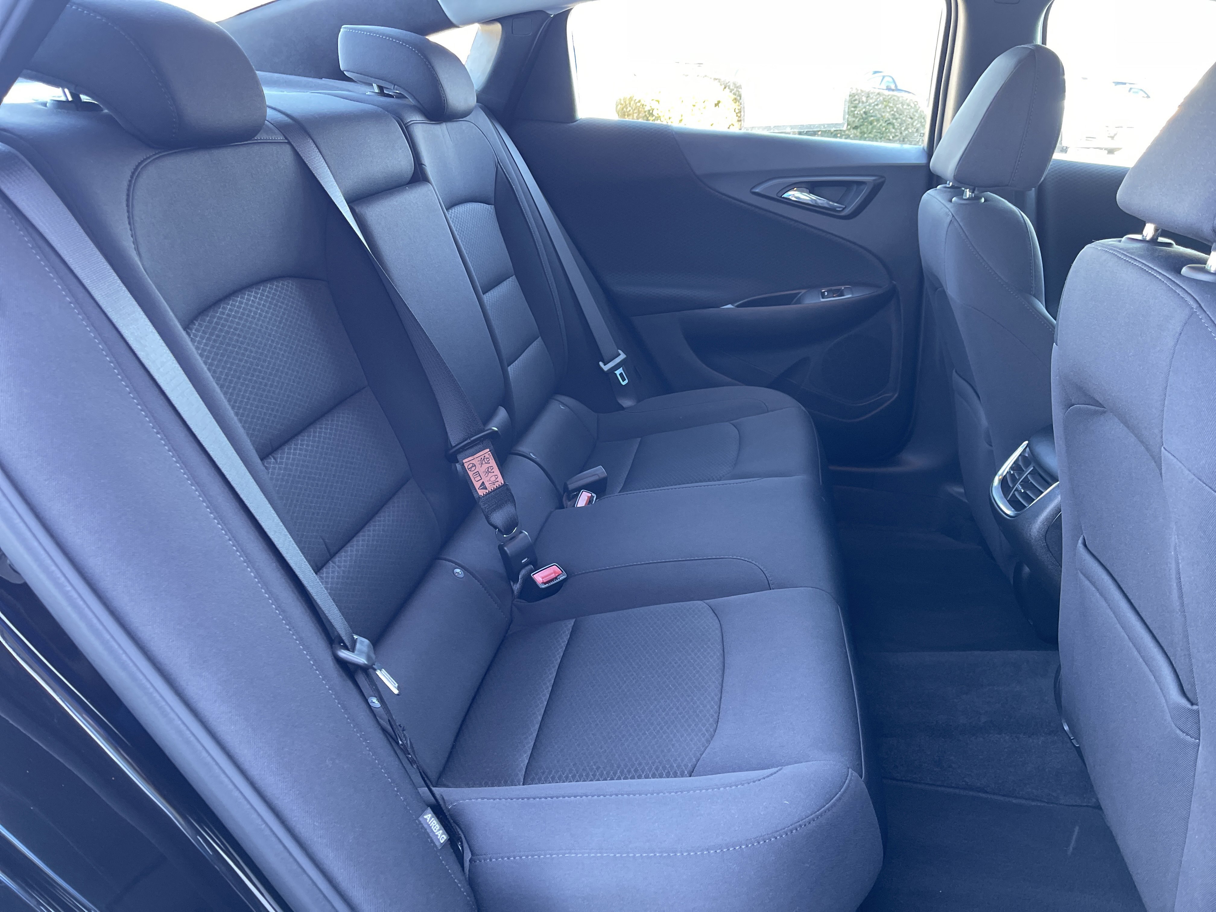 Used 2022 Chevrolet Malibu LT image 36