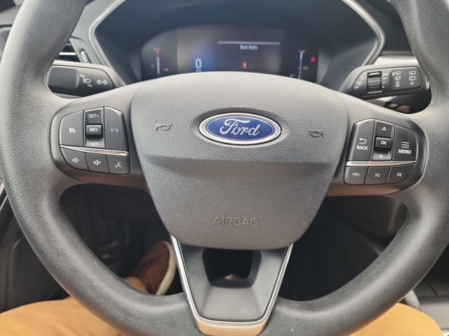 Used 2025 Ford Escape Active AWD/4WD image 14