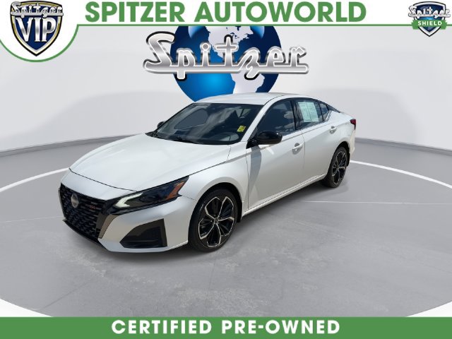 Used 2023 Nissan Altima 2.5 SR AWD/4WD image 1