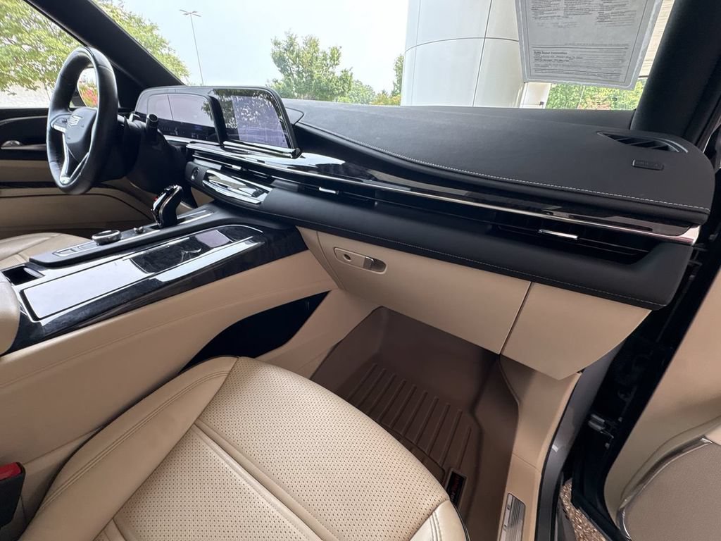 Certified 2023 Cadillac Escalade Premium Luxury w/ Performance Package AWD/4WD image 30