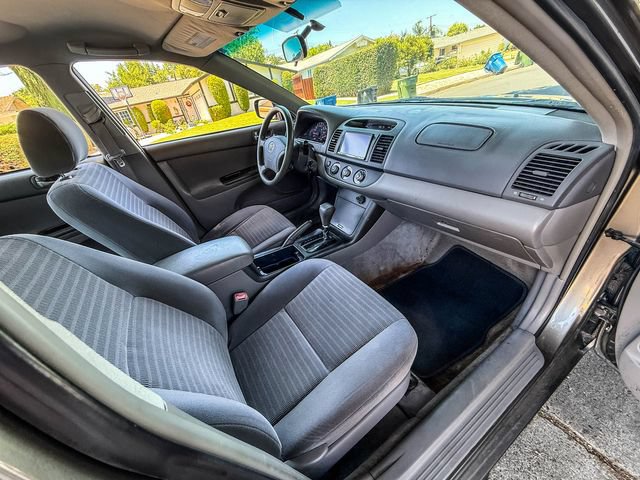 Used 2006 Toyota Camry LE FWD image 12