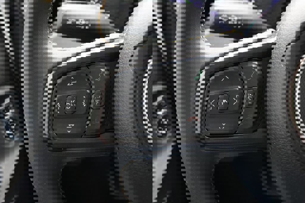 Used 2024 Jeep Wrangler Unlimited w/ Convenience Group image 18