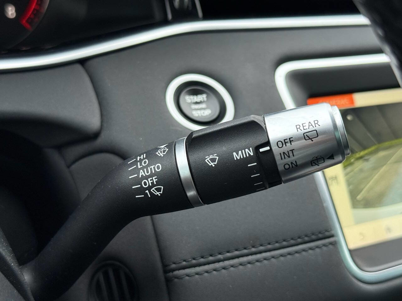 Used 2020 Land Rover Range Rover Evoque S image 47