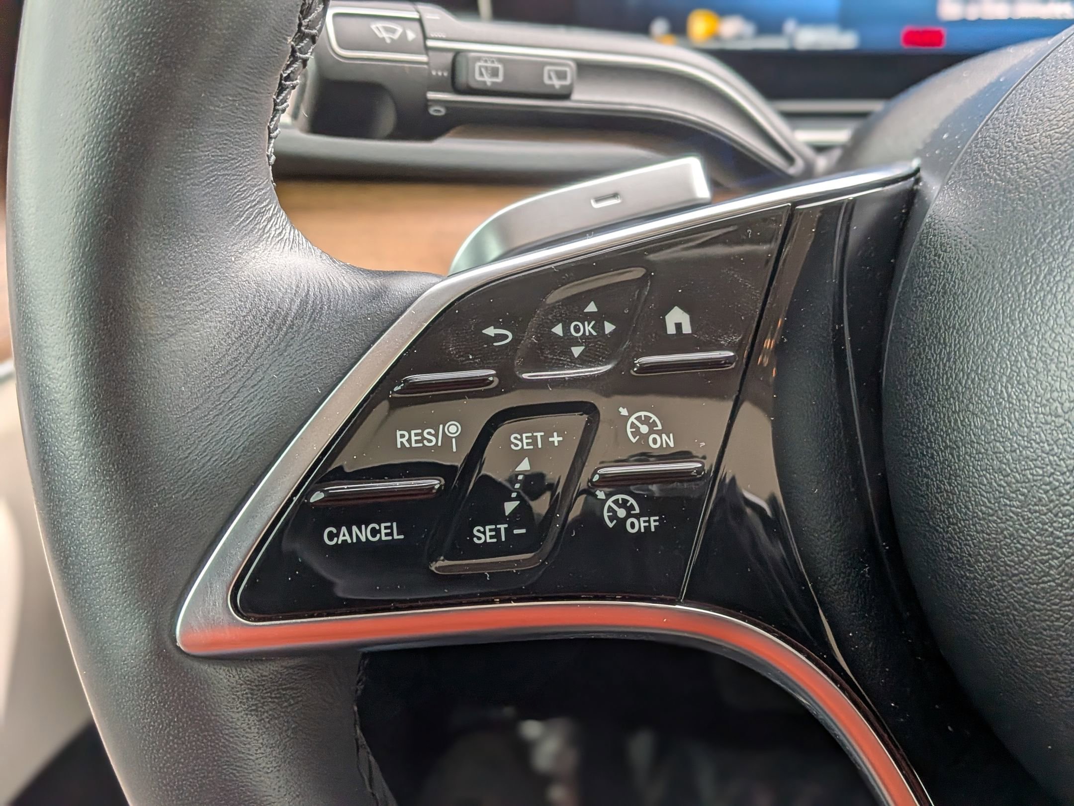 Used 2024 Mercedes-Benz GLE 350 4MATIC image 21