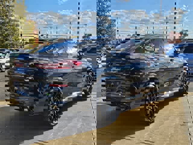 Used 2023 BMW X6 xDrive40i w/ Executive Package image 7