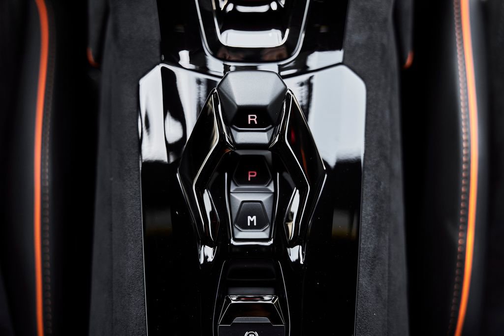 Used 2023 Lamborghini Huracan Sterrato image 66