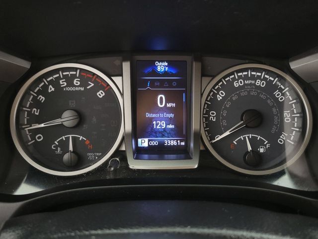 Used 2022 Toyota Tacoma SR5 AWD/4WD image 21