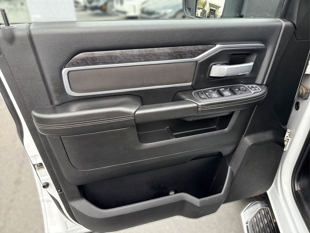 Used 2024 RAM 3500 Big Horn AWD/4WD image 26