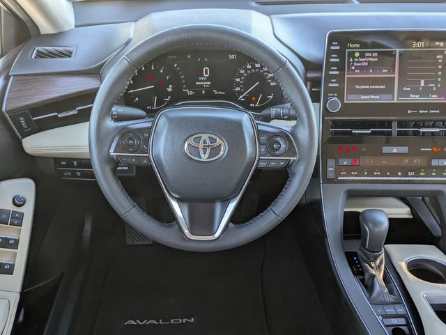 Used 2022 Toyota Avalon XLE image 18