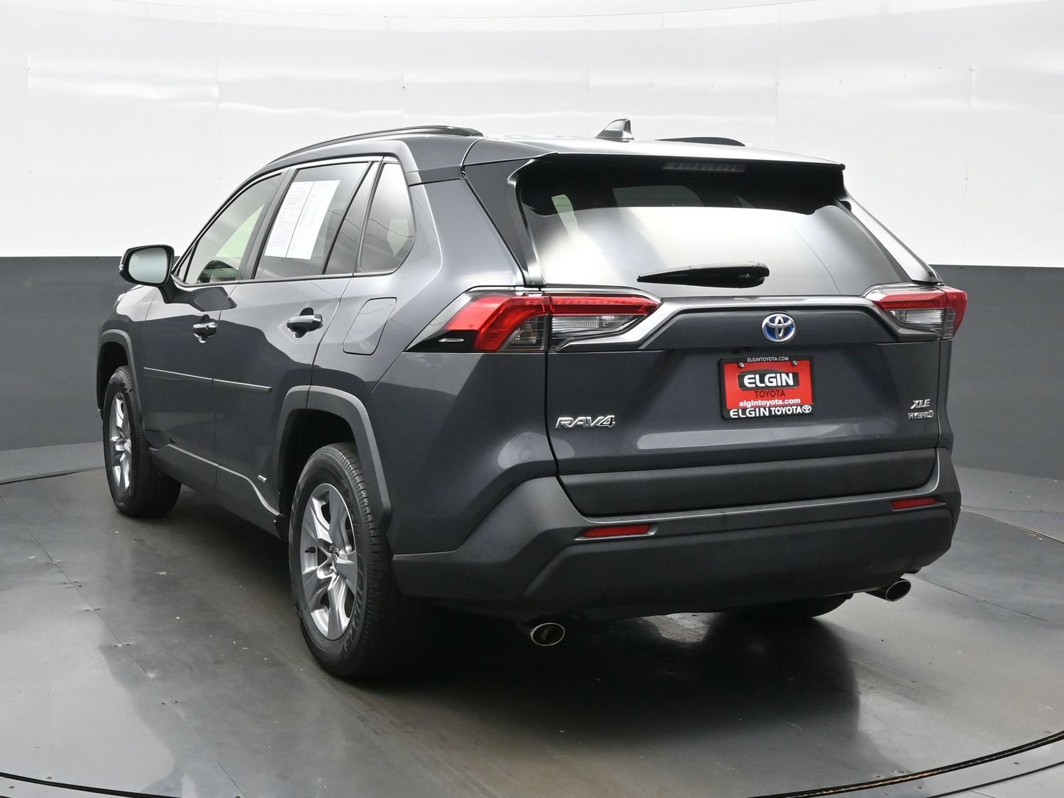 Used 2023 Toyota RAV4 XLE w/ XLE Grade Weather Package AWD/4WD image 4