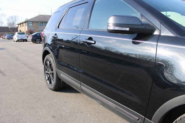 Used 2018 Ford Explorer XLT w/ Equipment Group 202A image 50