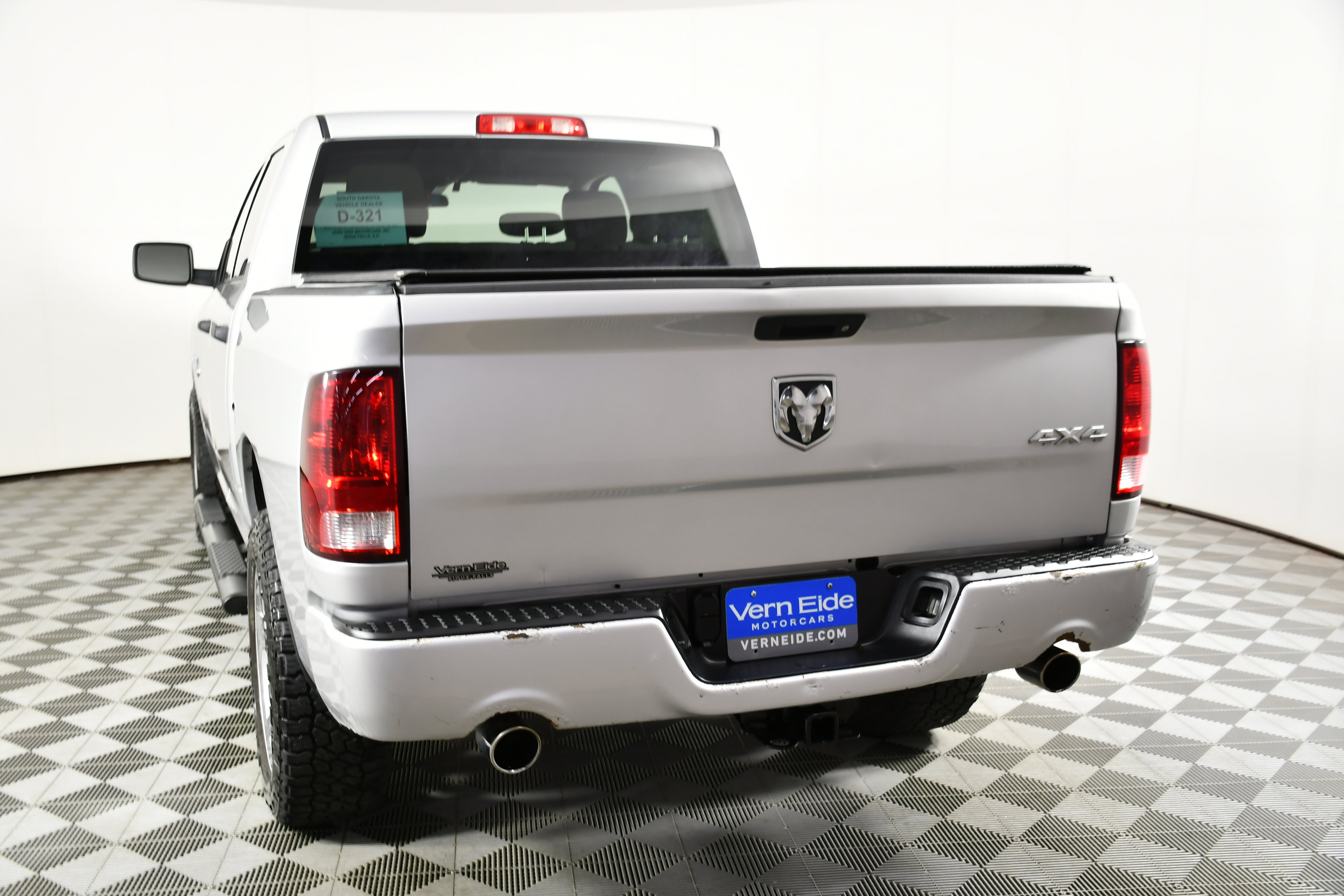 Used 2017 RAM 1500 Express w/ Express Value Package image 7