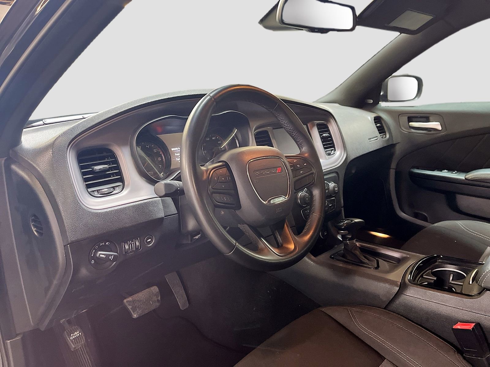 Used 2023 Dodge Charger SXT w/ Blacktop Package AWD/4WD image 9