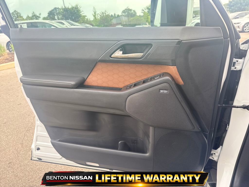 Used 2024 Lexus GX 550 w/ Accessory Package (2T) AWD/4WD image 12