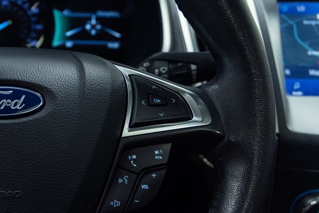 Used 2020 Ford Edge SEL w/ Convenience Package FWD image 16