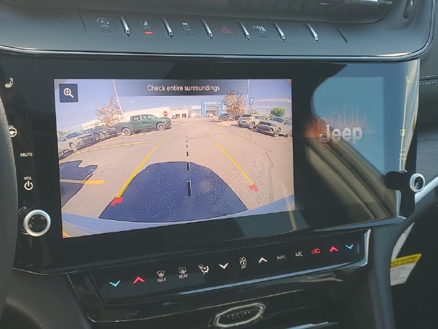 New 2026 Jeep Grand Cherokee Limited w/ Limited Altitude Package AWD/4WD image 27