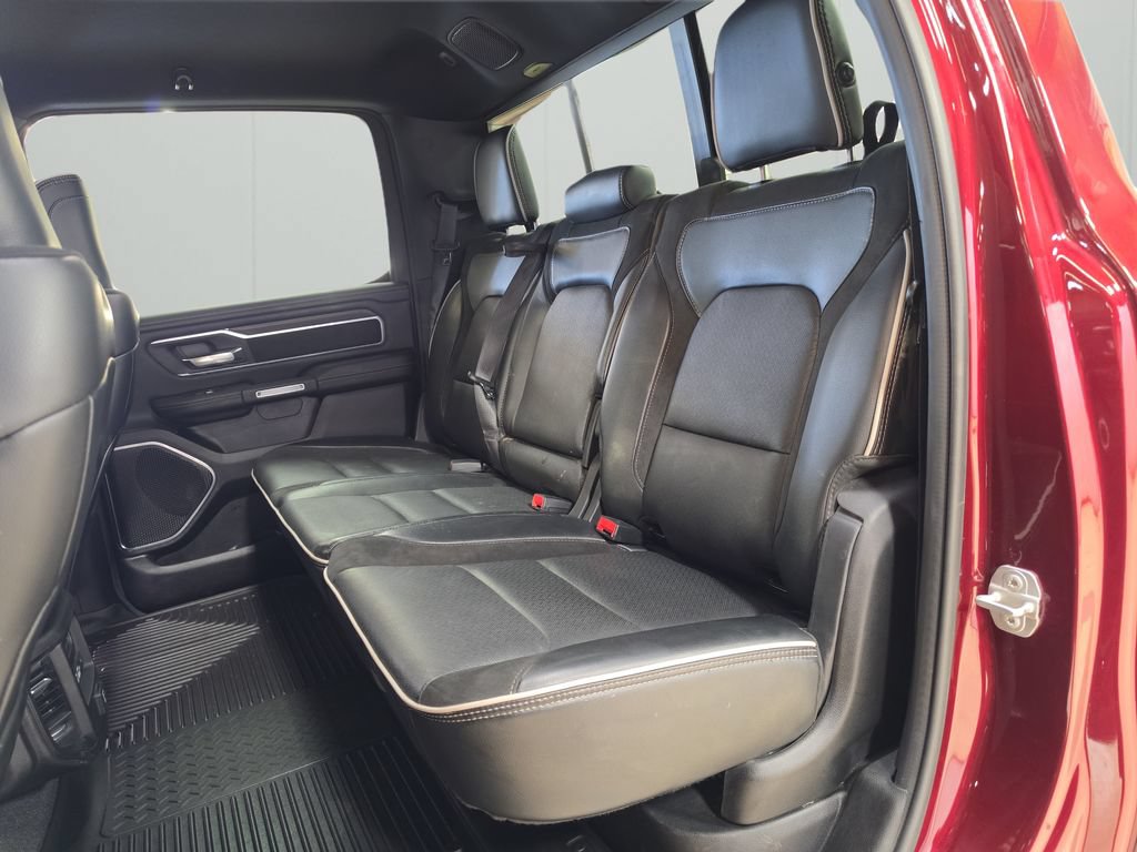 Used 2025 RAM 1500 Laramie AWD/4WD image 14