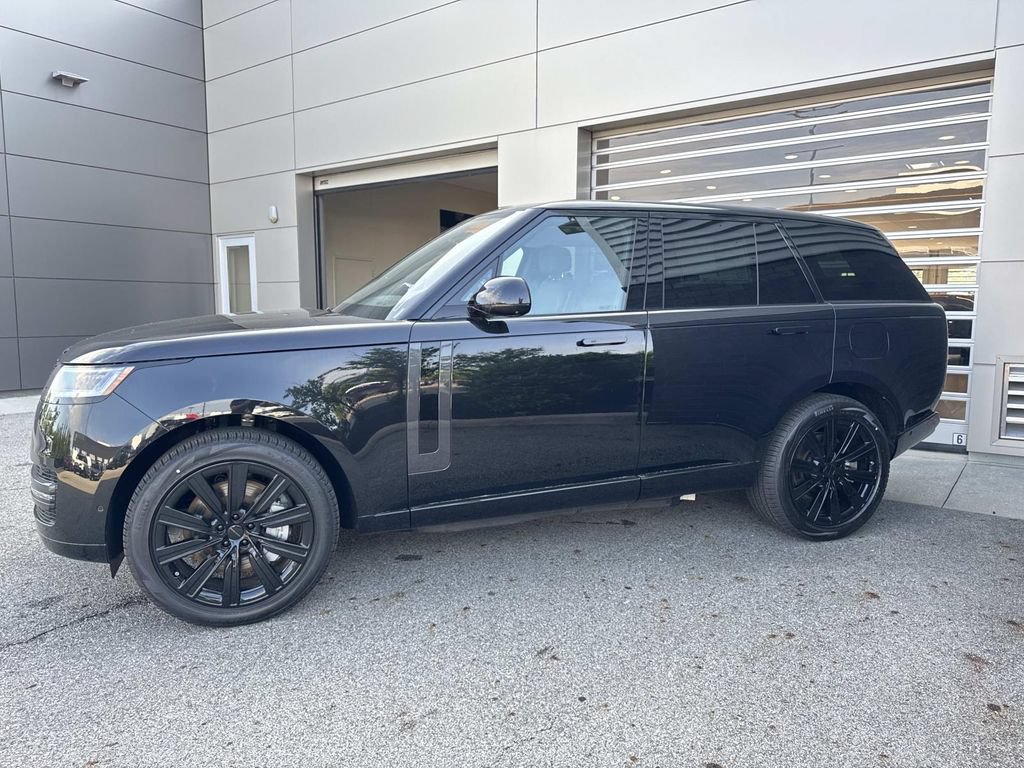 New 2026 Land Rover Range Rover SE AWD/4WD image 3