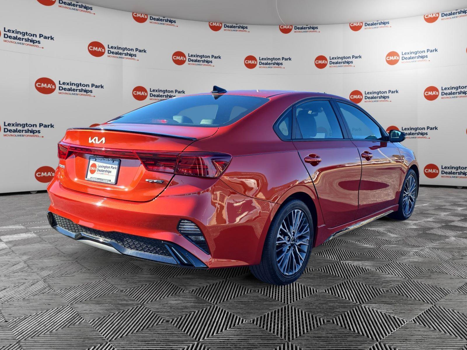 Used 2024 Kia Forte GT-Line w/ GT-Line Premium Package image 7