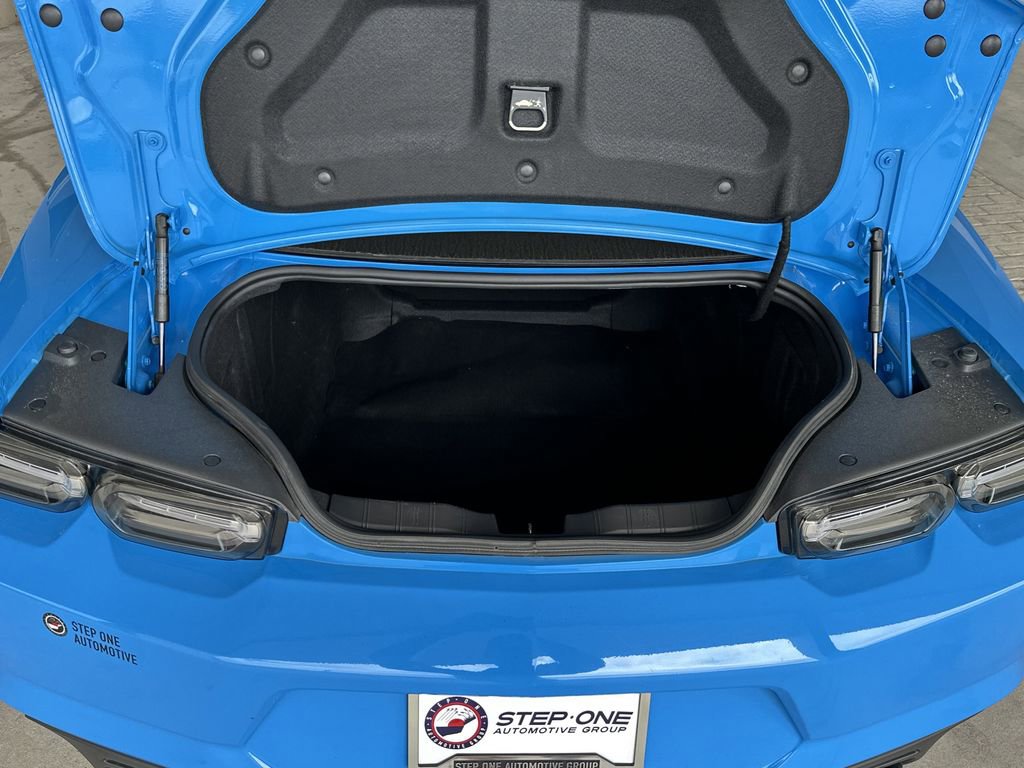 Used 2023 Chevrolet Camaro LT w/ RS Package image 28
