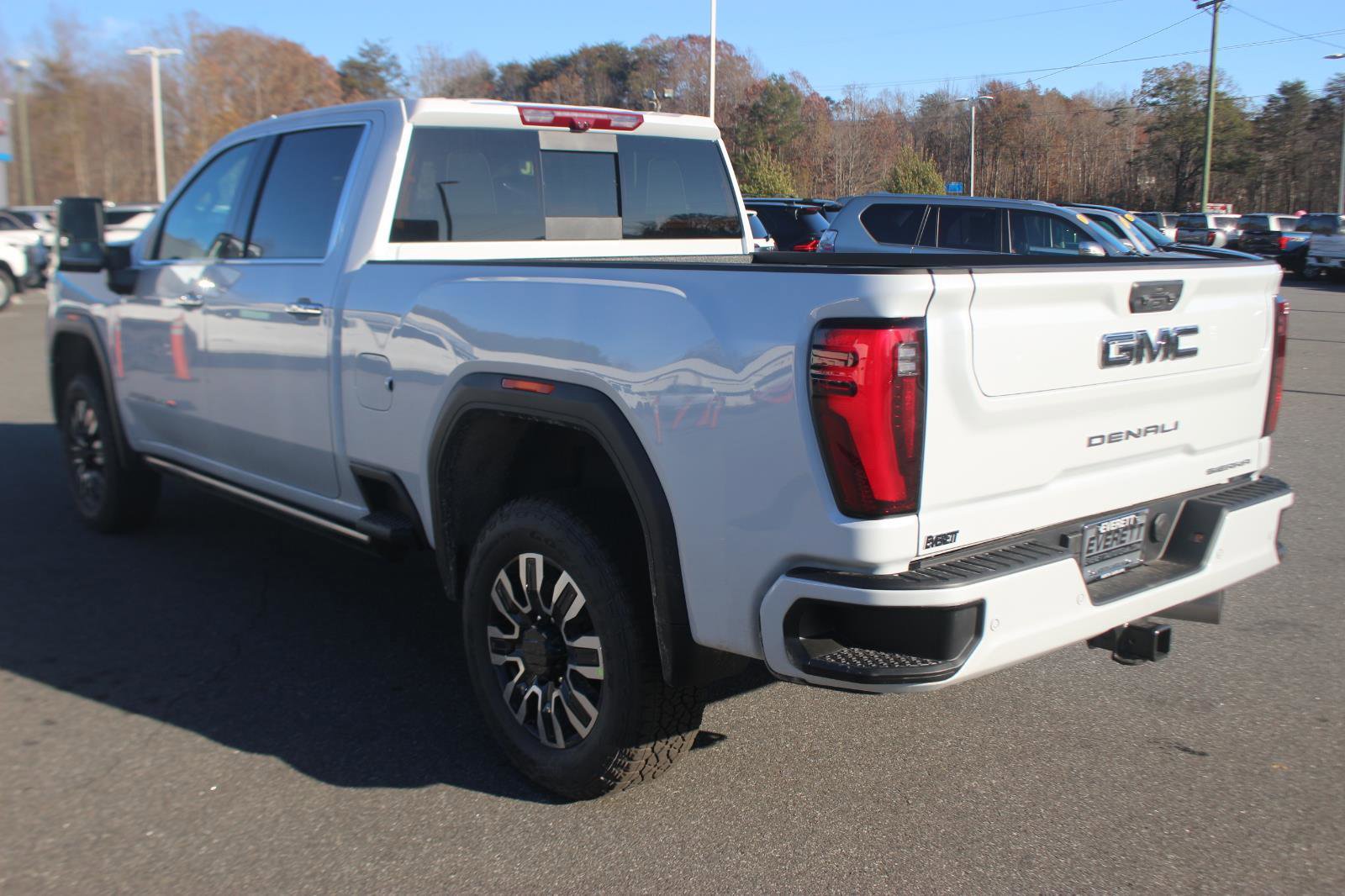 New 2026 GMC Sierra 2500 Denali Ultimate image 5