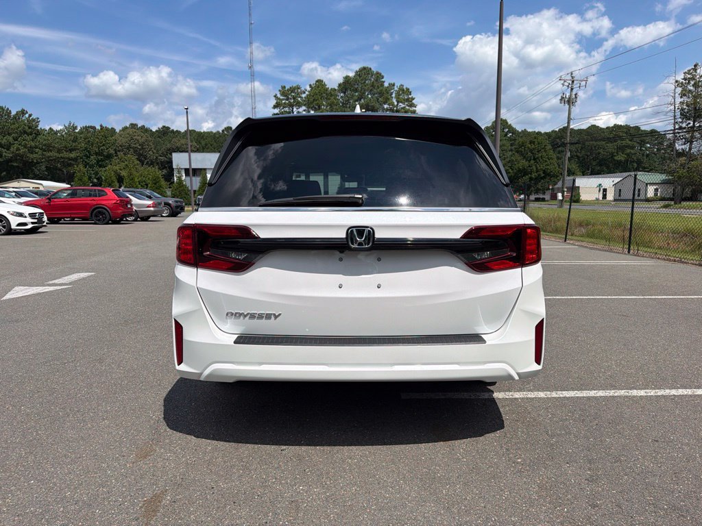 Certified 2026 Honda Odyssey EX-L image 6