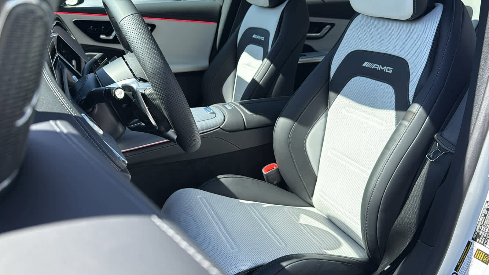 New 2026 Mercedes-Benz E 53 AMG e 4MATIC Sedan image 27