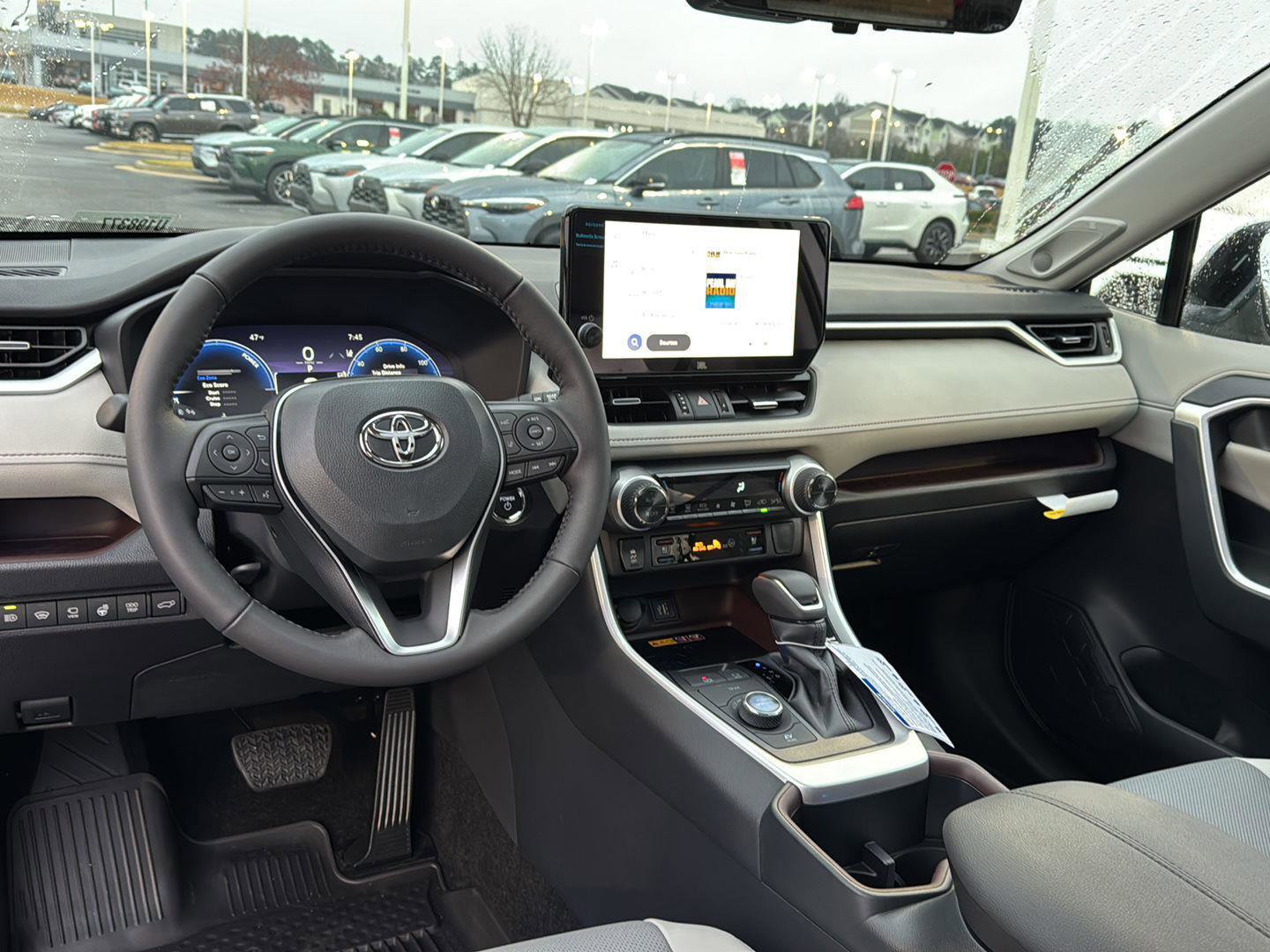 New 2025 Toyota RAV4 Limited image 16