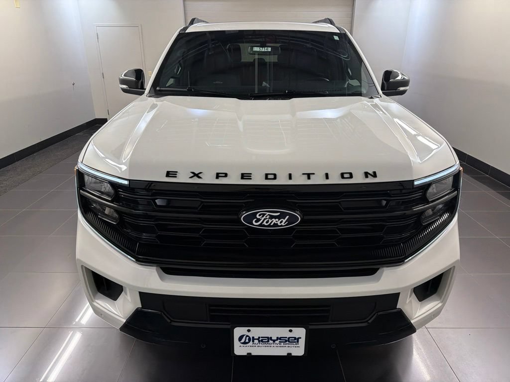 New 2027 Ford Expedition Max Platinum w/ Stealth Appearance Package AWD/4WD image 2