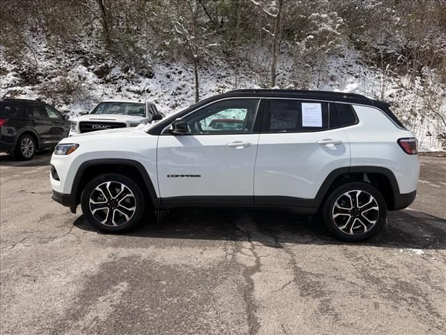 Used 2023 Jeep Compass Limited AWD/4WD image 8