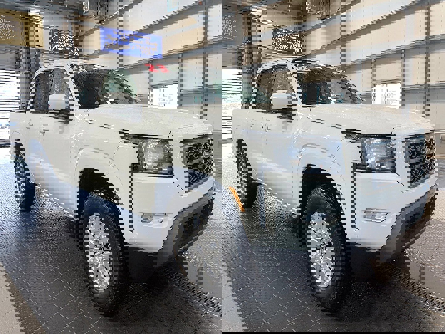 Used 2023 Nissan Frontier SV