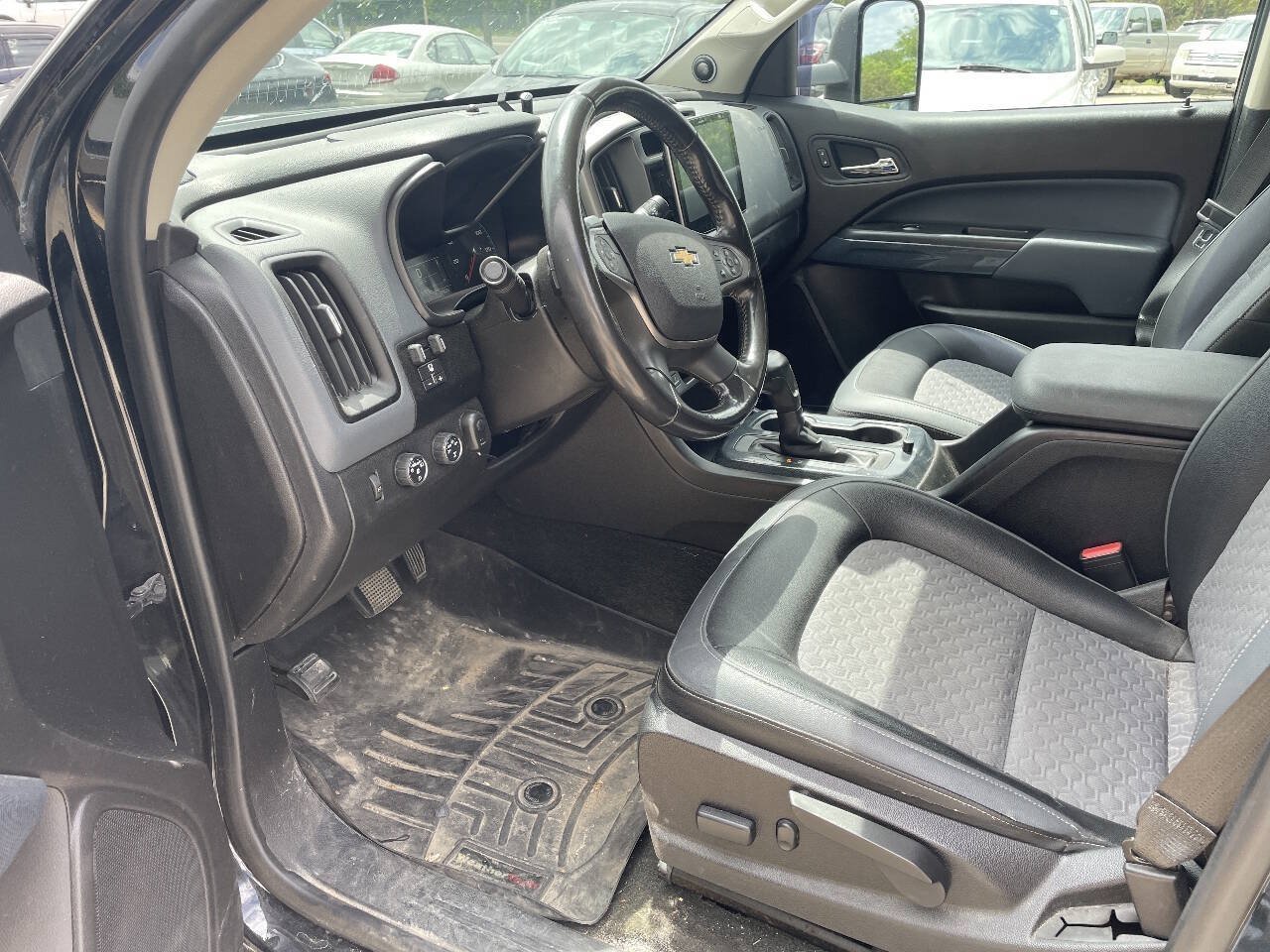 Used 2016 Chevrolet Colorado Z71 AWD/4WD image 16