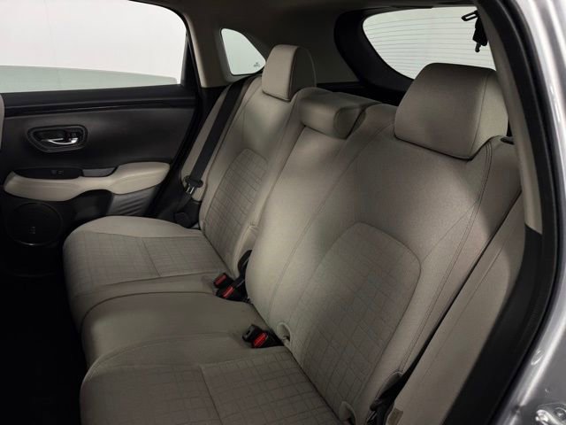 Used 2023 Honda HR-V LX image 17