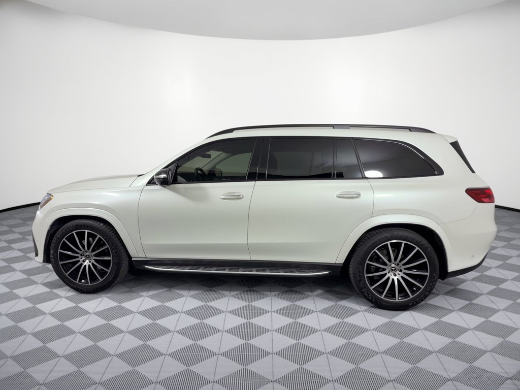 Used 2024 Mercedes-Benz GLS 450 4MATIC image 2