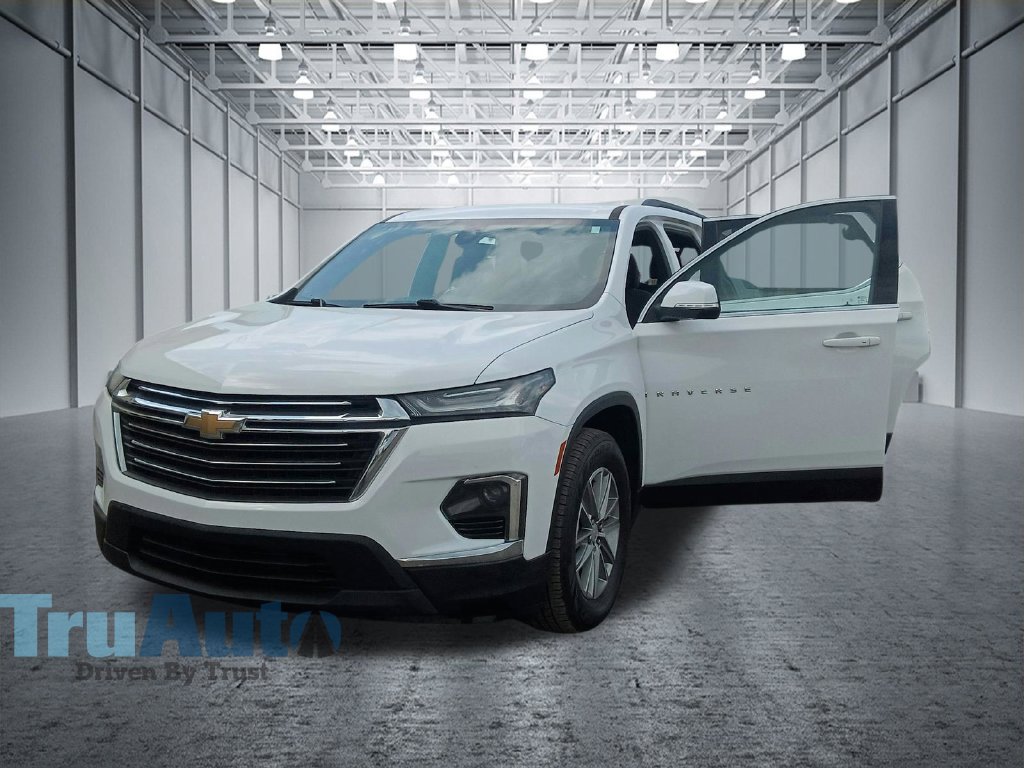 Used 2023 Chevrolet Traverse LT FWD image 11