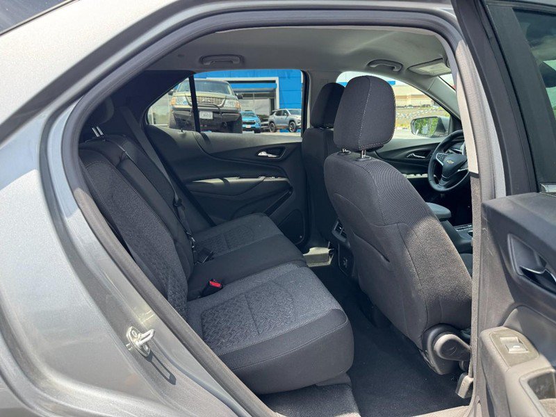 Used 2024 Chevrolet Equinox LT w/ LPO, Floor Liner Package FWD image 10