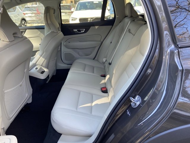 New 2025 Volvo V60 B5 Cross Country Plus w/ Protection Package Premier image 14