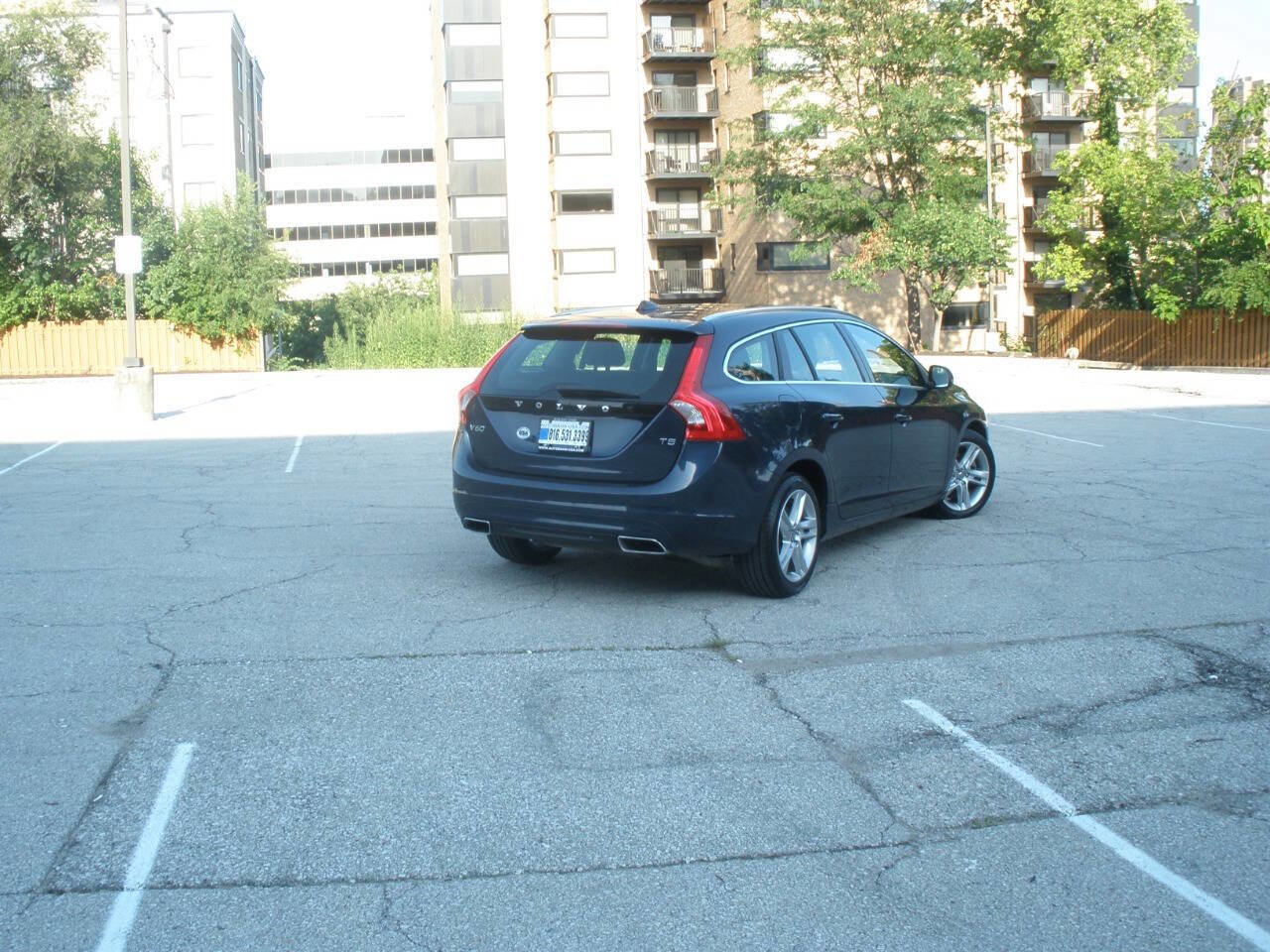 Used 2015 Volvo V60 T5 Premier image 15
