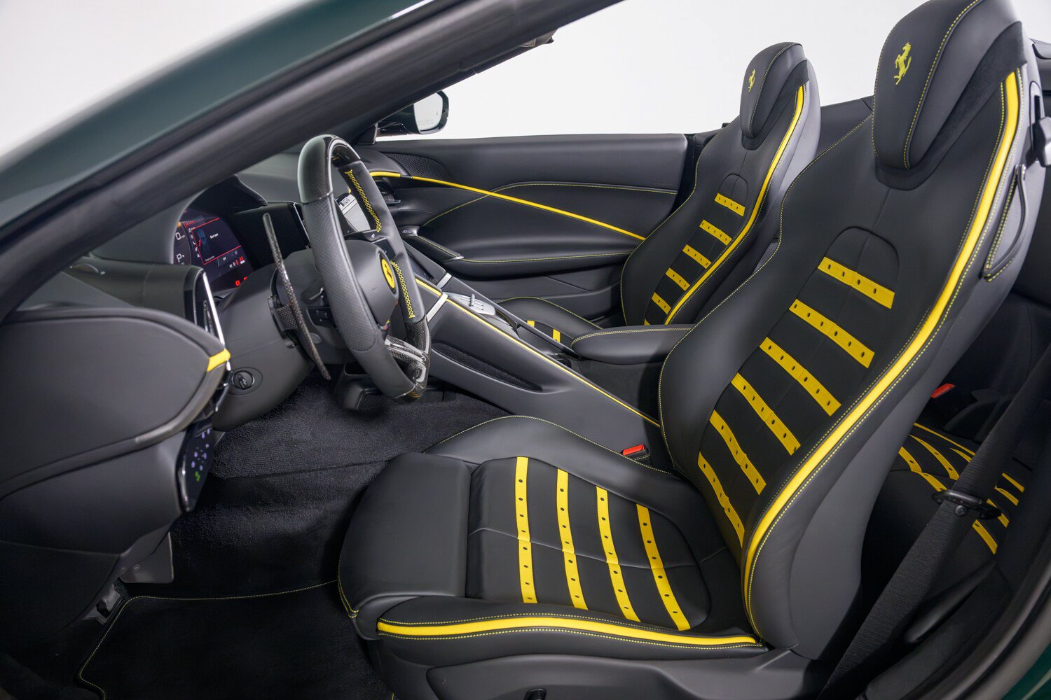 Used 2025 Ferrari Roma Spider RWD image 28