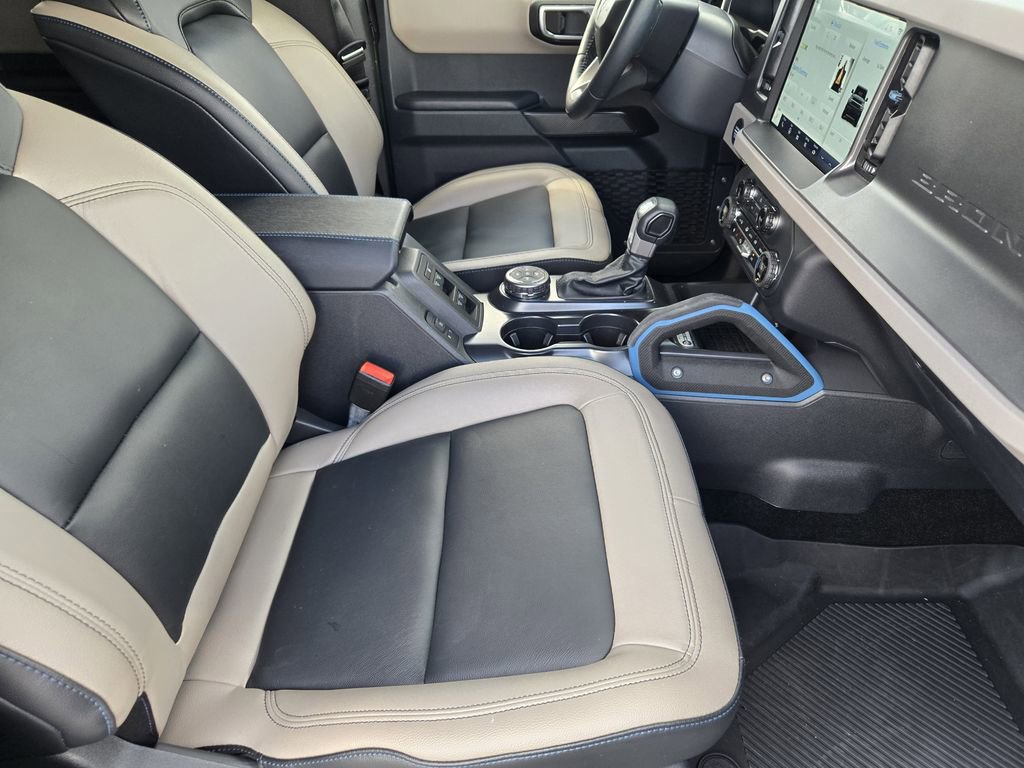 Used 2024 Ford Bronco Wildtrak AWD/4WD image 13