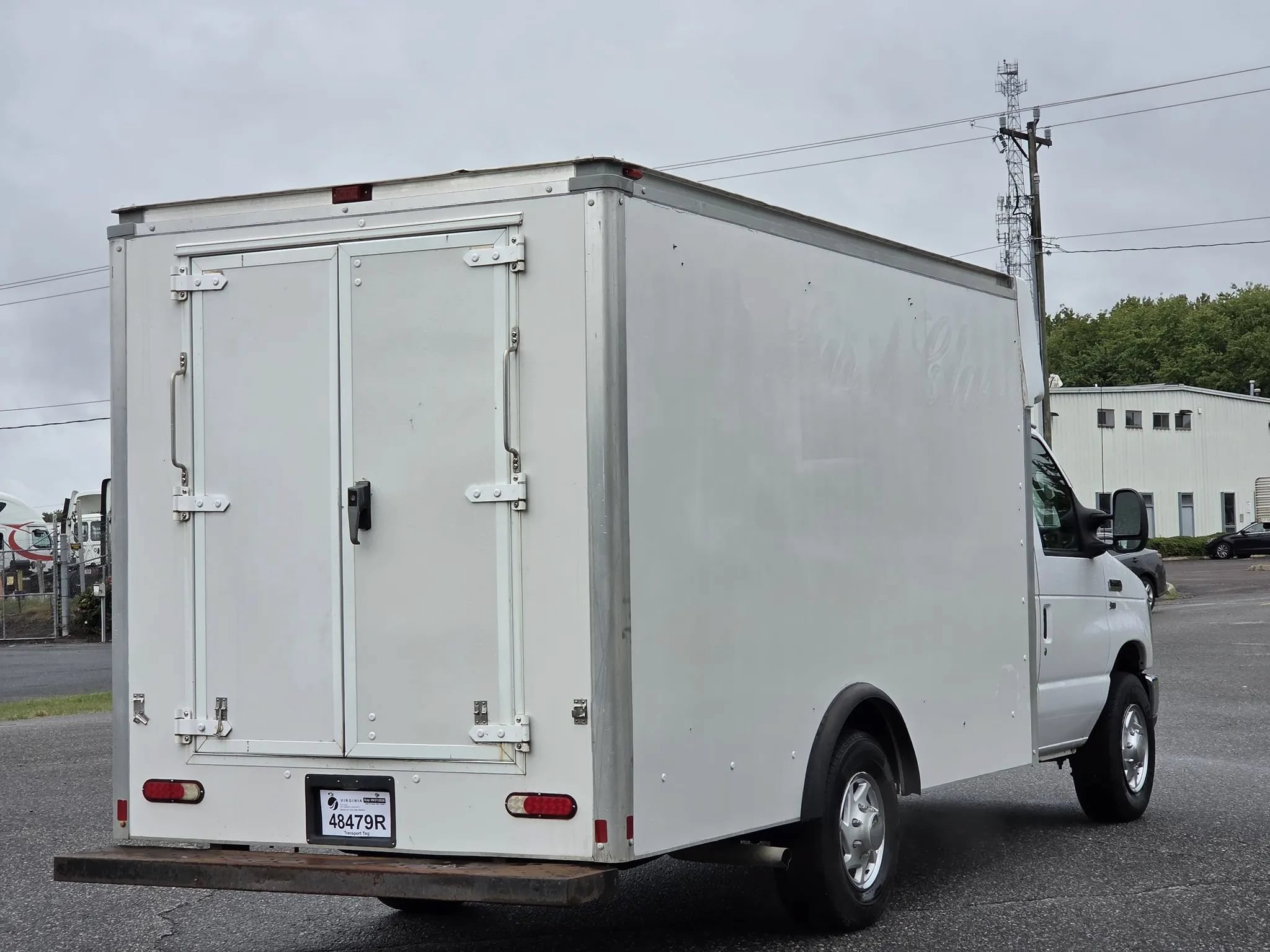 Used 2016 Ford E-350 and Econoline 350 Super Duty w/ Power Windows & Locks Group RWD image 8