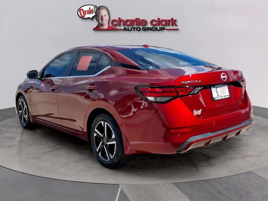 Used 2024 Nissan Sentra SV image 3