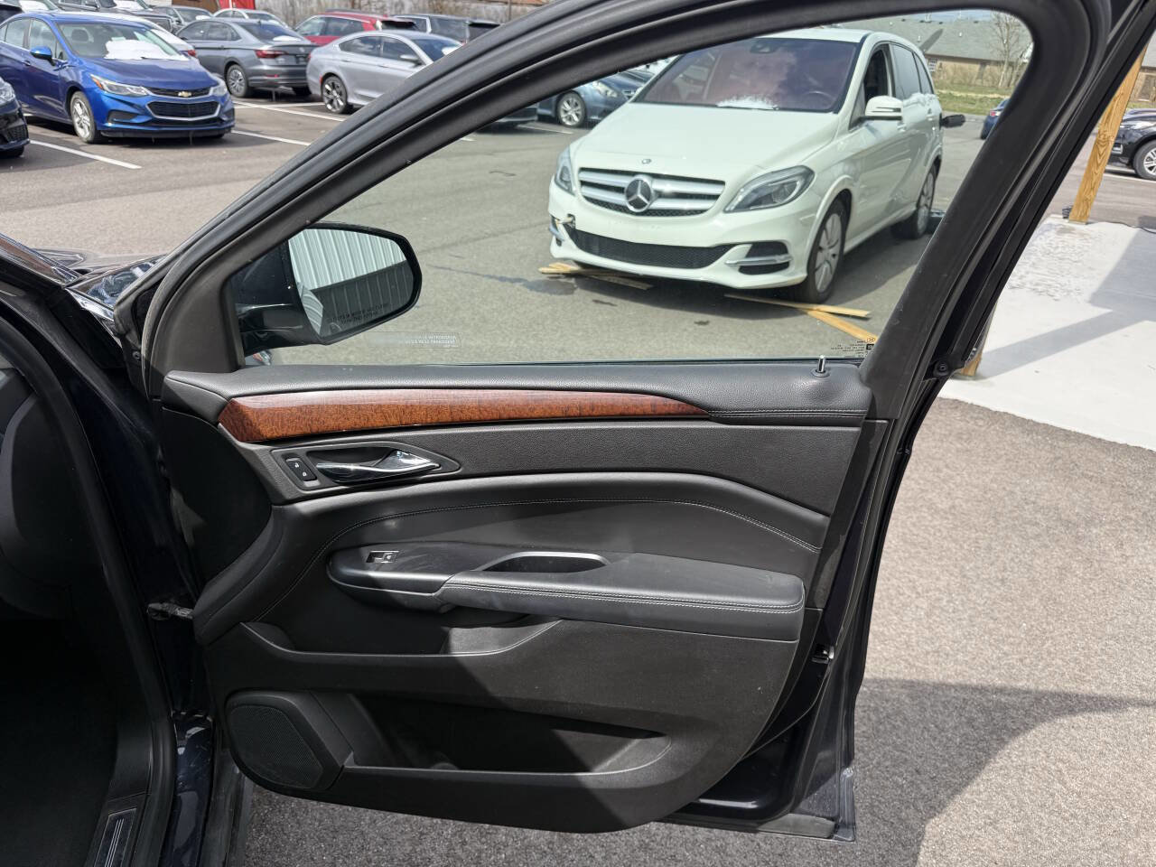 Used 2016 Cadillac SRX Luxury image 13