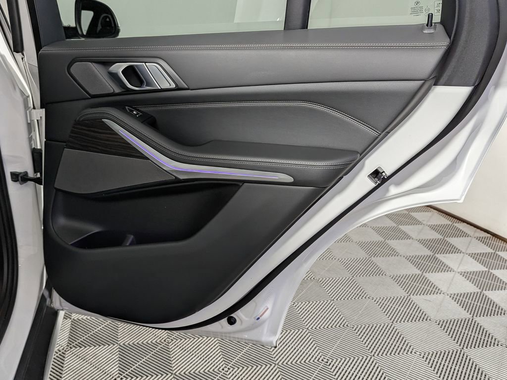 Certified 2025 BMW X5 xDrive40i w/ Premium Package image 45